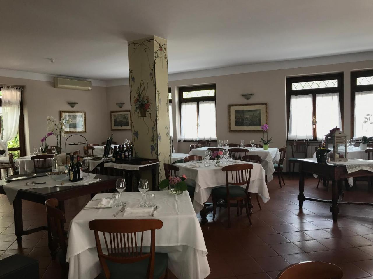 Albergo & Ristorante Selvatico Rivanazzano Terme Dış mekan fotoğraf